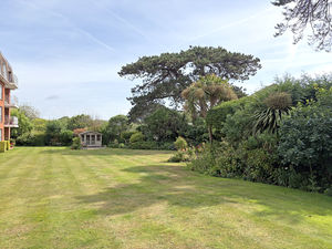 Photo 16- click for photo gallery